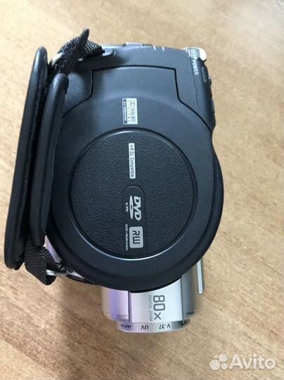 Цифровая видеокамера