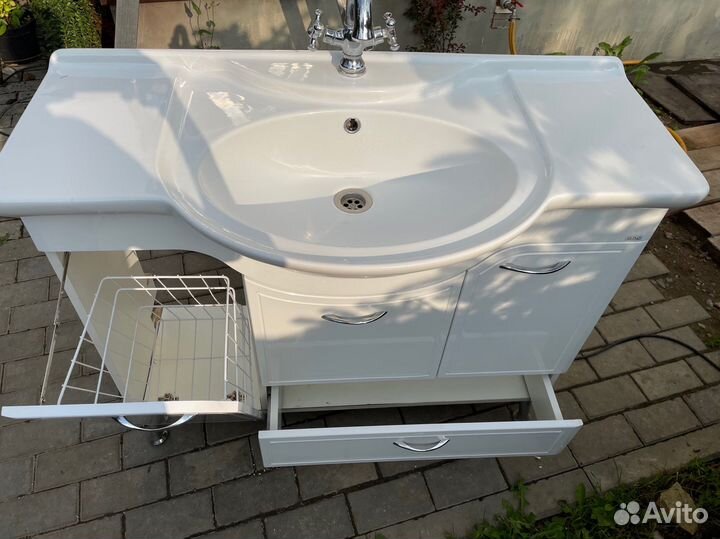 Мебель для ванной бу