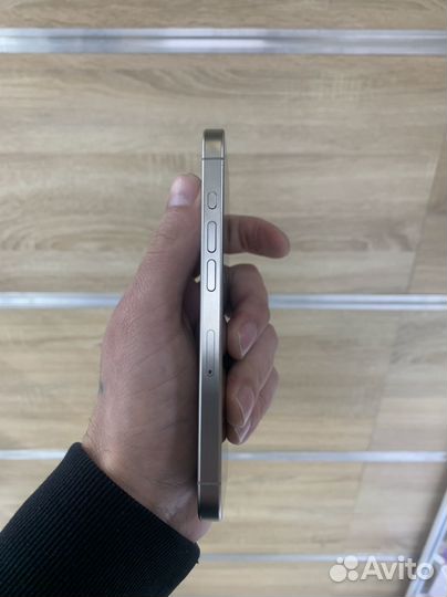 iPhone 15 Pro, 256 ГБ