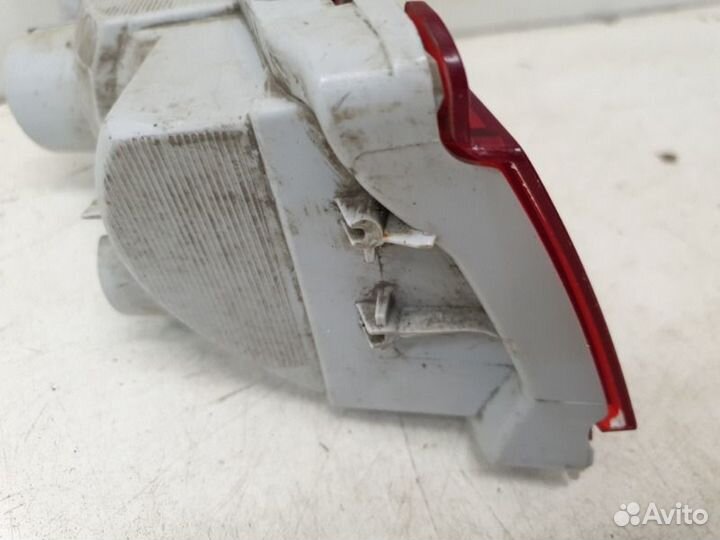 Фонарь противотуманный задний левый Toyota Land