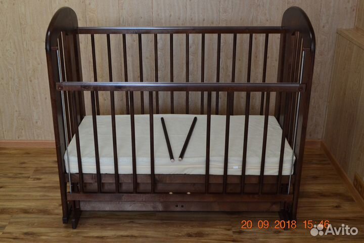 Детская кроватка