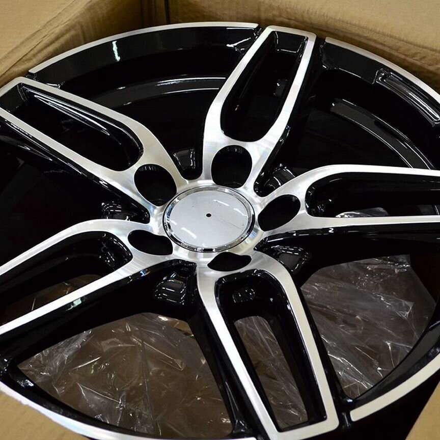 Диски Powcan BK5434 8x18/5x112 D66.6 ET45 BKF литой