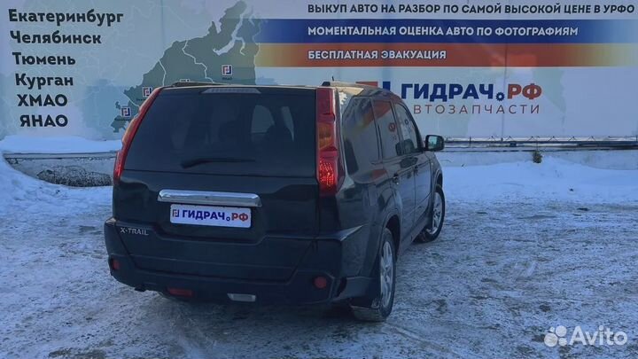 Замок капота Nissan X-Trail (T31) 65601-JG400