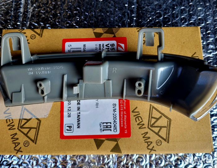 Поворот в зеркало (правый) на Volkswagen Golf