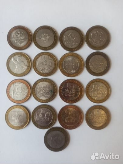 Коллекция российских юбилейных монет и купюр