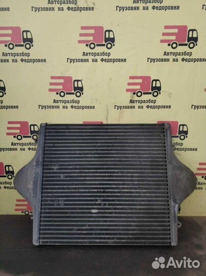 Радиатор интеркулера передний Man Man 19332