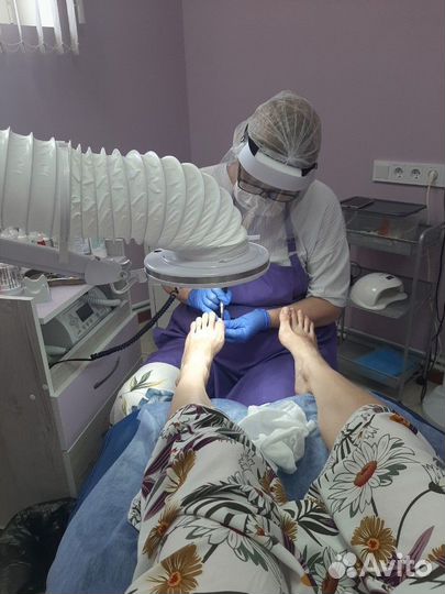 Педикюр, подолог