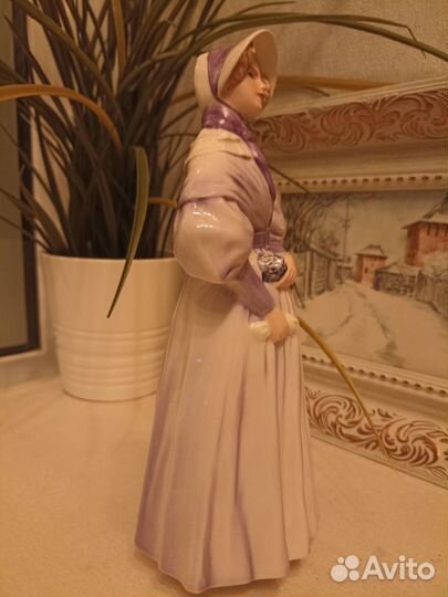 Статуэтка фарфор Goebel