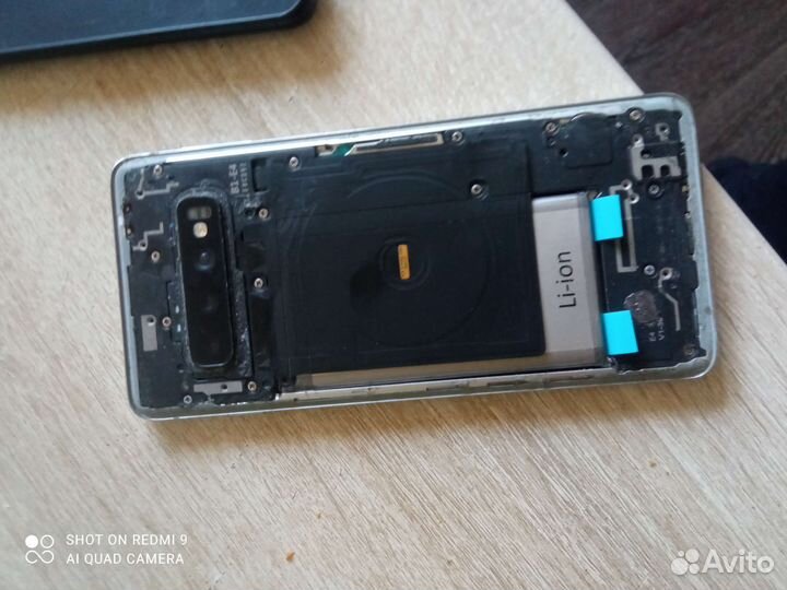 Продам самсунг galaxy s10