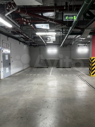 Машиноместо, 18 м²