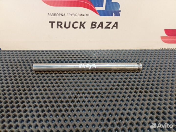 81482100040 Вал педальный