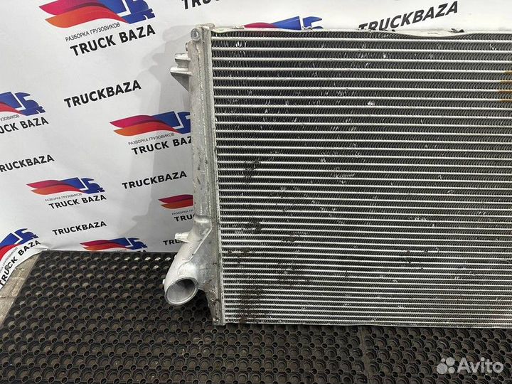 21631996 Интеркулер Volvo FH