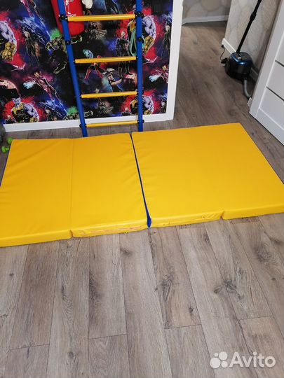 Мат гимнастический складной