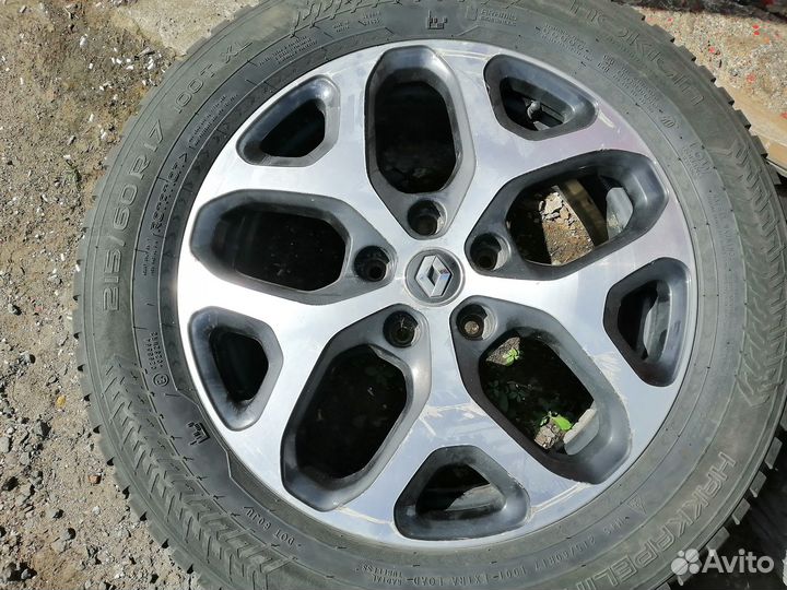 R17 Nokian Tyres Hakkapeliitta 8 SUV 215/60, PCD 5x114.3 DIA 66.1