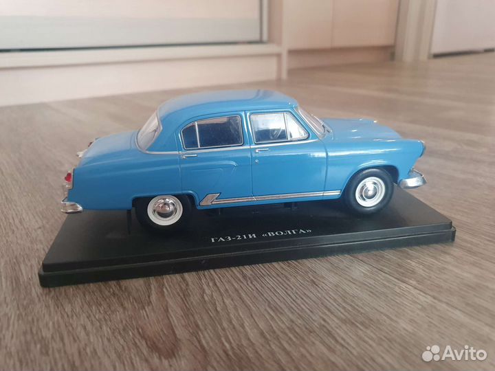 Модель автомобиля 1:24 Газ Волга