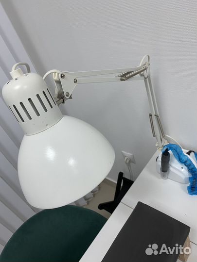 Лампа настольная