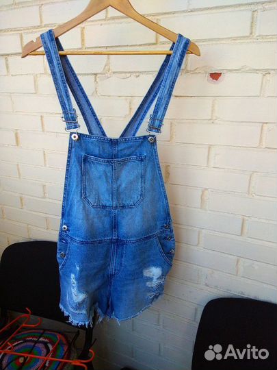 Джинсовый комбинезон