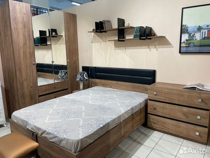 Шкаф с зеркалом и ящиками дуб табачный 160 см