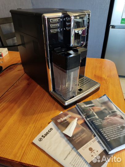 Кофемашина Philips Saeco Incanto HD8916