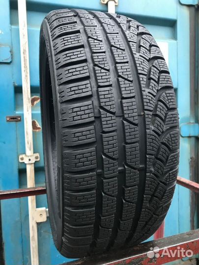 Pirelli Winter Sottozero 240 Serie II 225/40 R18