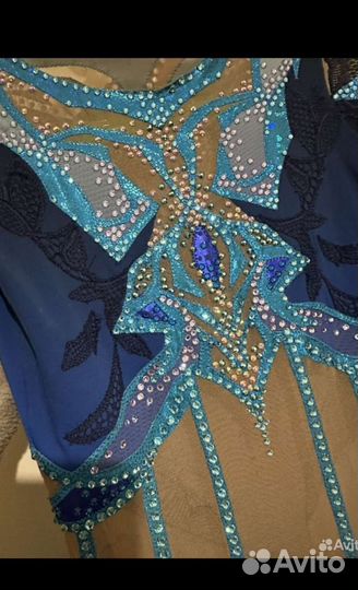 Костюм для фигурного катания 140