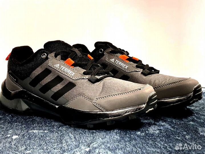 Кроссовки Adidas terrex