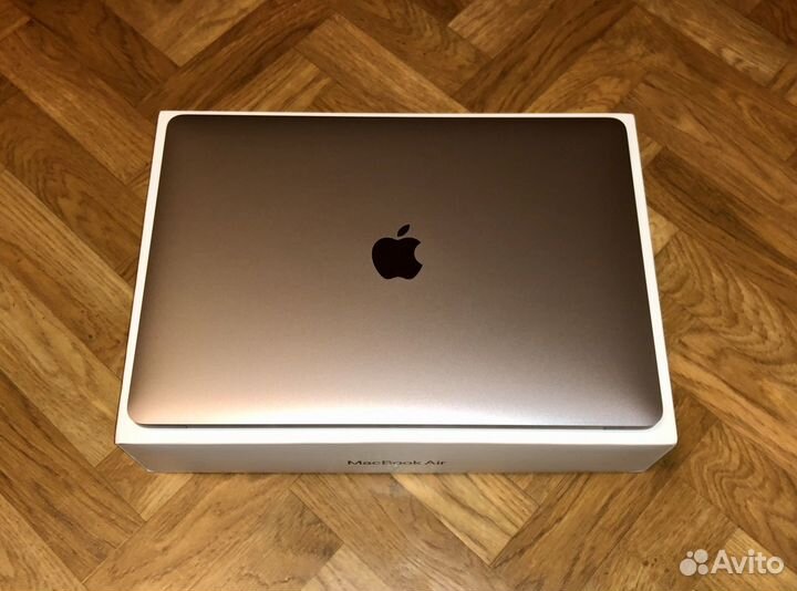 MacBook Air M1 Ростест 8GB/256GB, 32 цикла