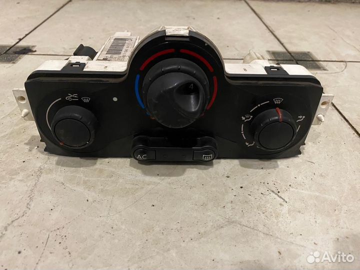 Блок управления печкой Renault Megan 2