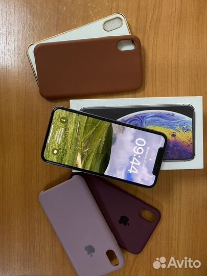 iPhone Xs, 64 ГБ