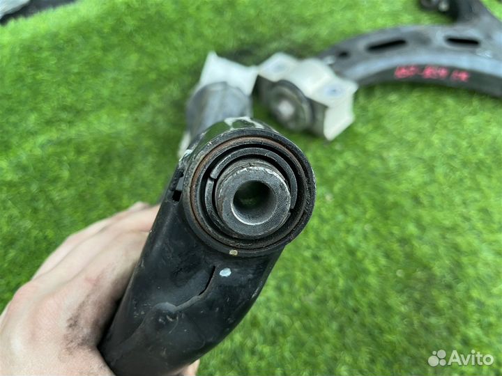 Рычаг подвески нижний левый правый передний Subaru