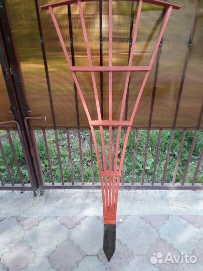 Опора шпалера для вьющихся растений