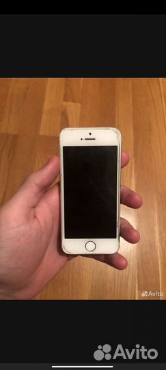 Телефон iPhone 5s