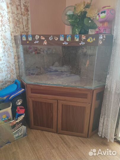 Аквариум с тумбой 145литров