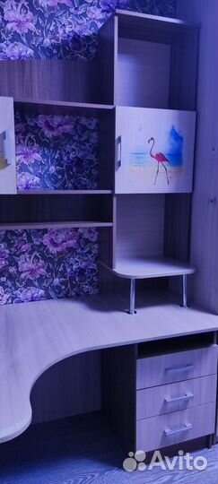 Школьный уголок