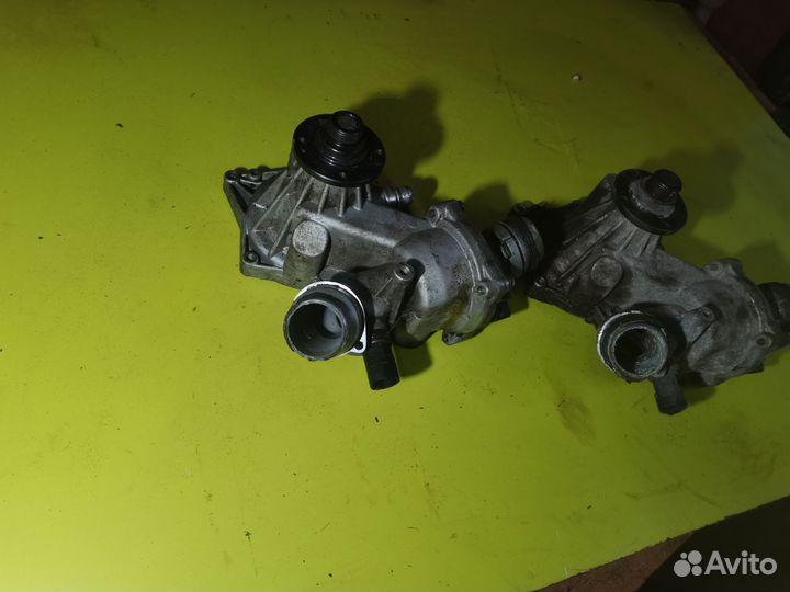 Помпа бмв X5 Е53 4.4 M62B44