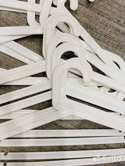 Вешалки плечики IKEA комплектом новые багис