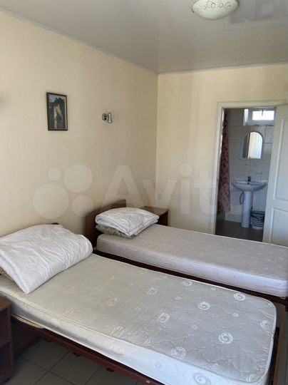 Дом 512 м² на участке 8 сот.