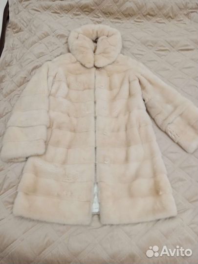 Шуба норковая с капюшоном