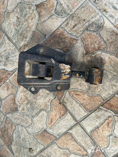 Опора двигателя Hyundai Getz