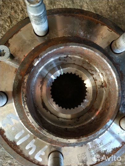 Ступица задняя Chevrolet Malibu 9 2018 13507016