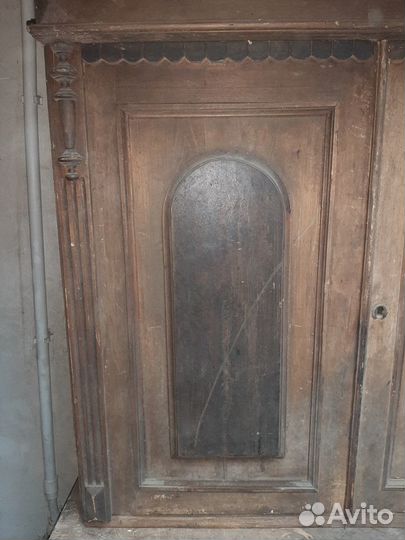 Антикварный буфет