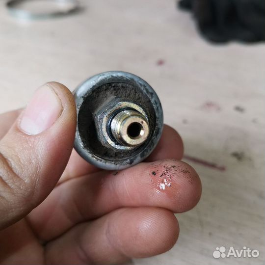 Датчик давления масла гур Ford Mondeo 3