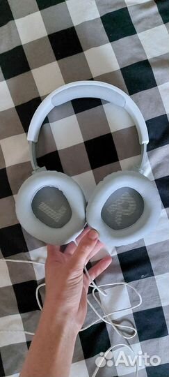 JBL наушники проводные белые