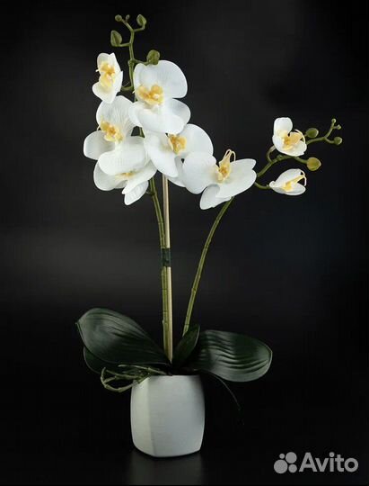 Орхидея фаленопсис искуственная в кашпо