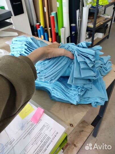 Футболка с логотипом