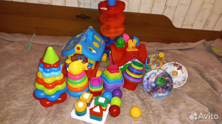 Детские развивающие игрушки