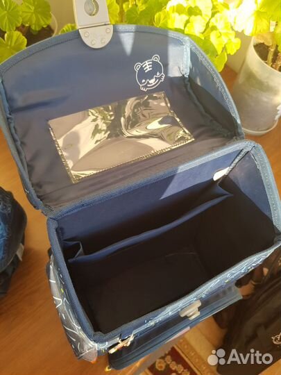 Рюкзак портфель для мальчика в школу