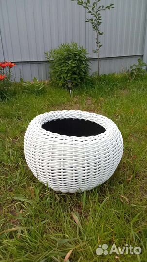 Корзина плетеная