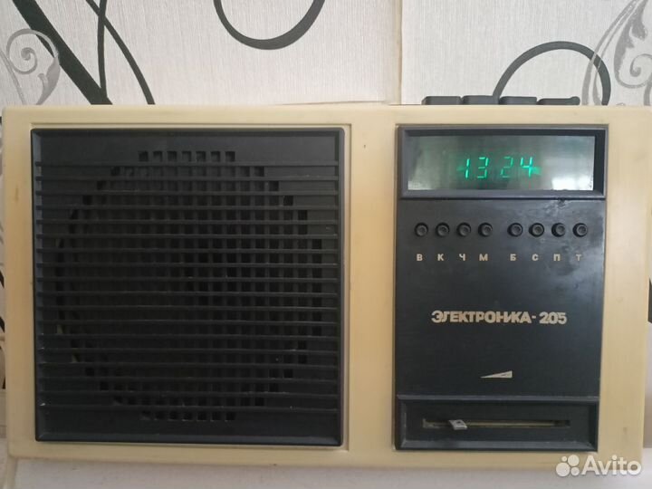 Приемник трёх программный 