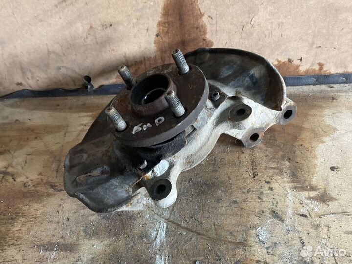 Правый поворотный кулак бид ф3